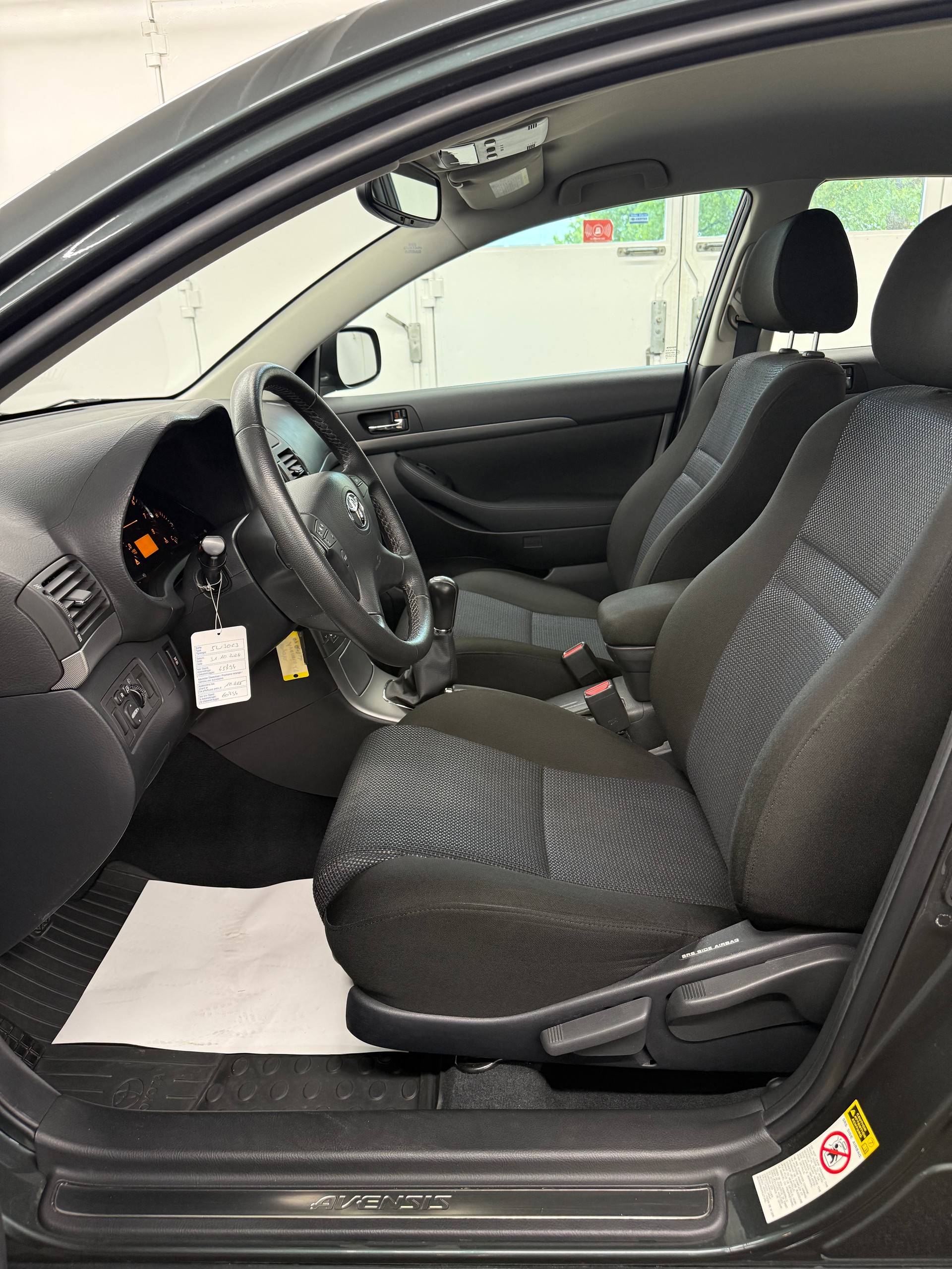 TOYOTA Avensis 1.8 VVT-i Linea Luna Liftback-image-14