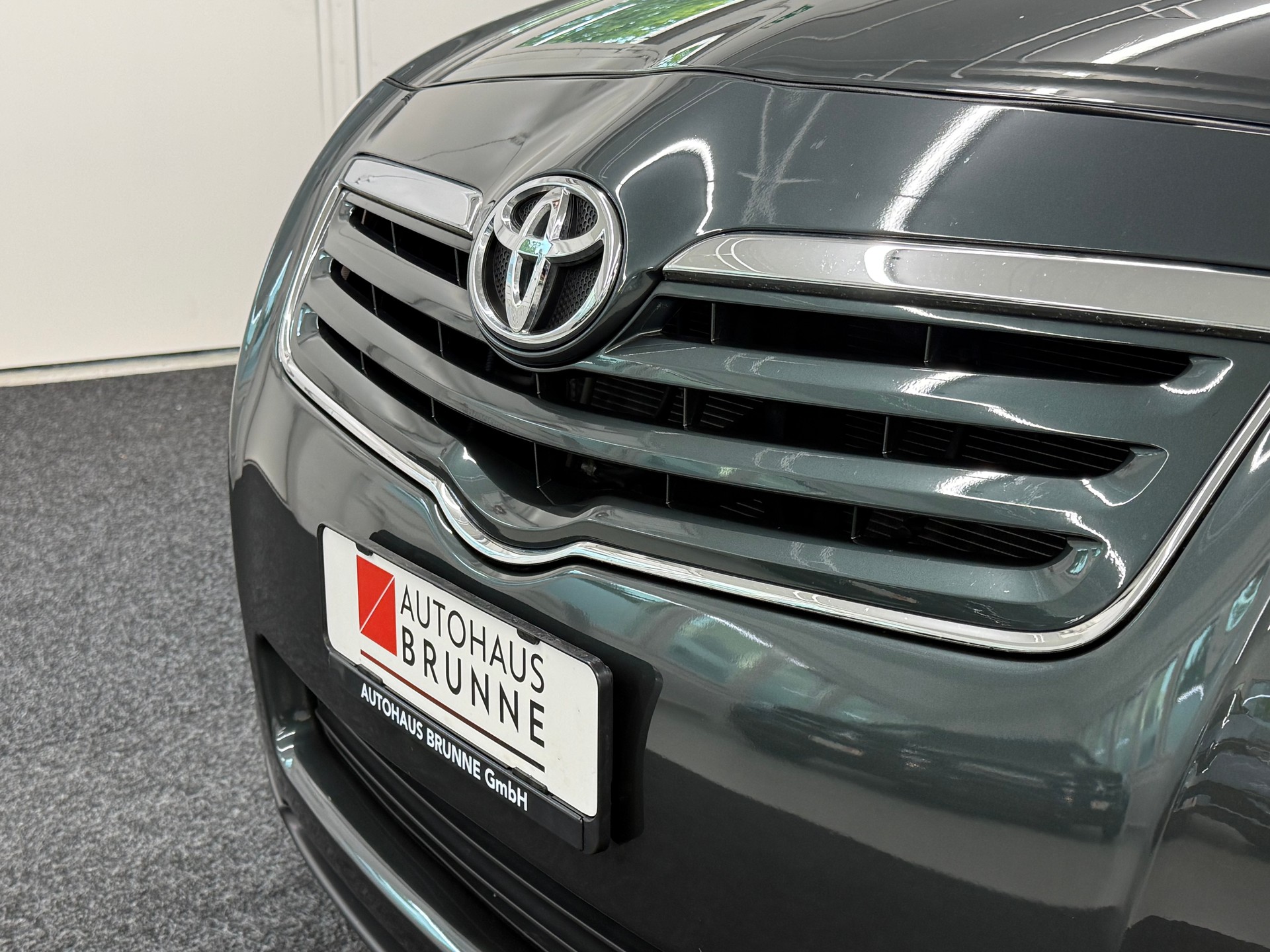TOYOTA Avensis 1.8 VVT-i Linea Luna Liftback-image-11