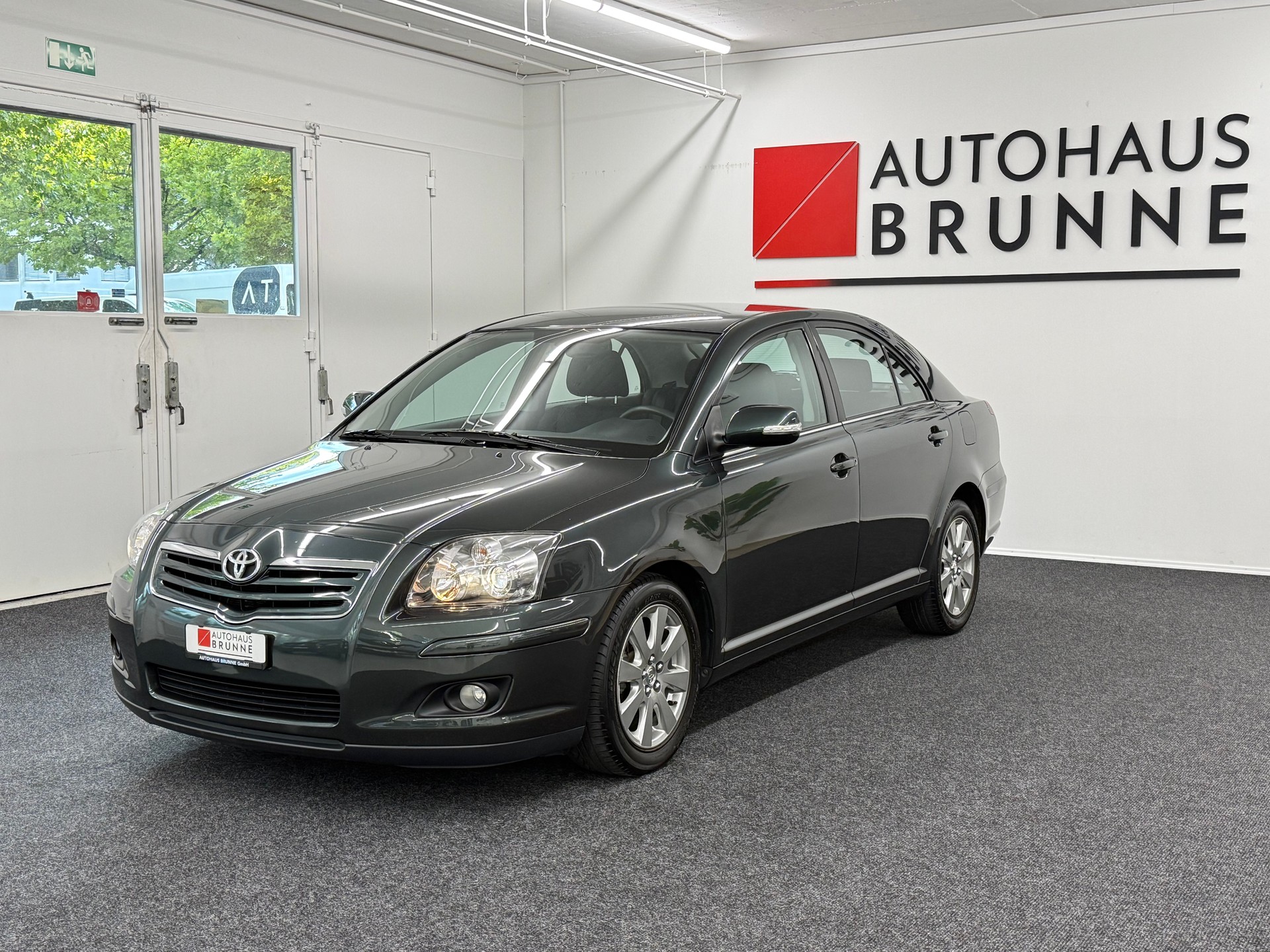 TOYOTA Avensis 1.8 VVT-i Linea Luna Liftback