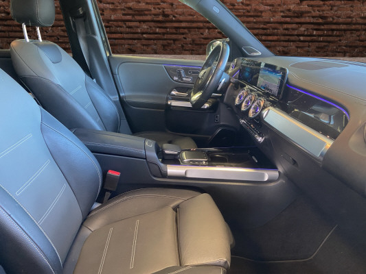 MERCEDES-BENZ GLB 250 AMG Line 4 MATIC-image-12