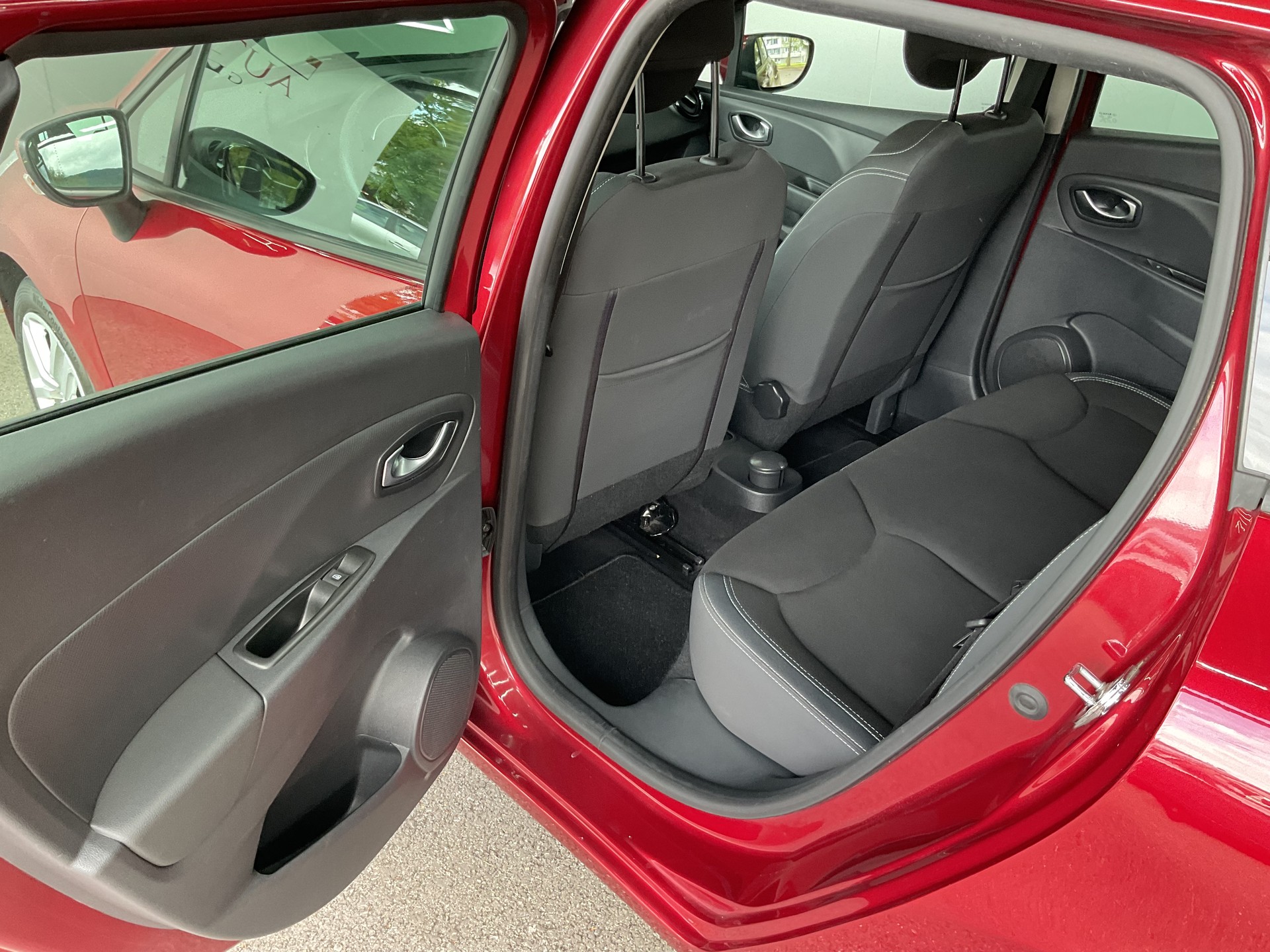RENAULT Clio Grandtour 0.9 12V Zen-image-7