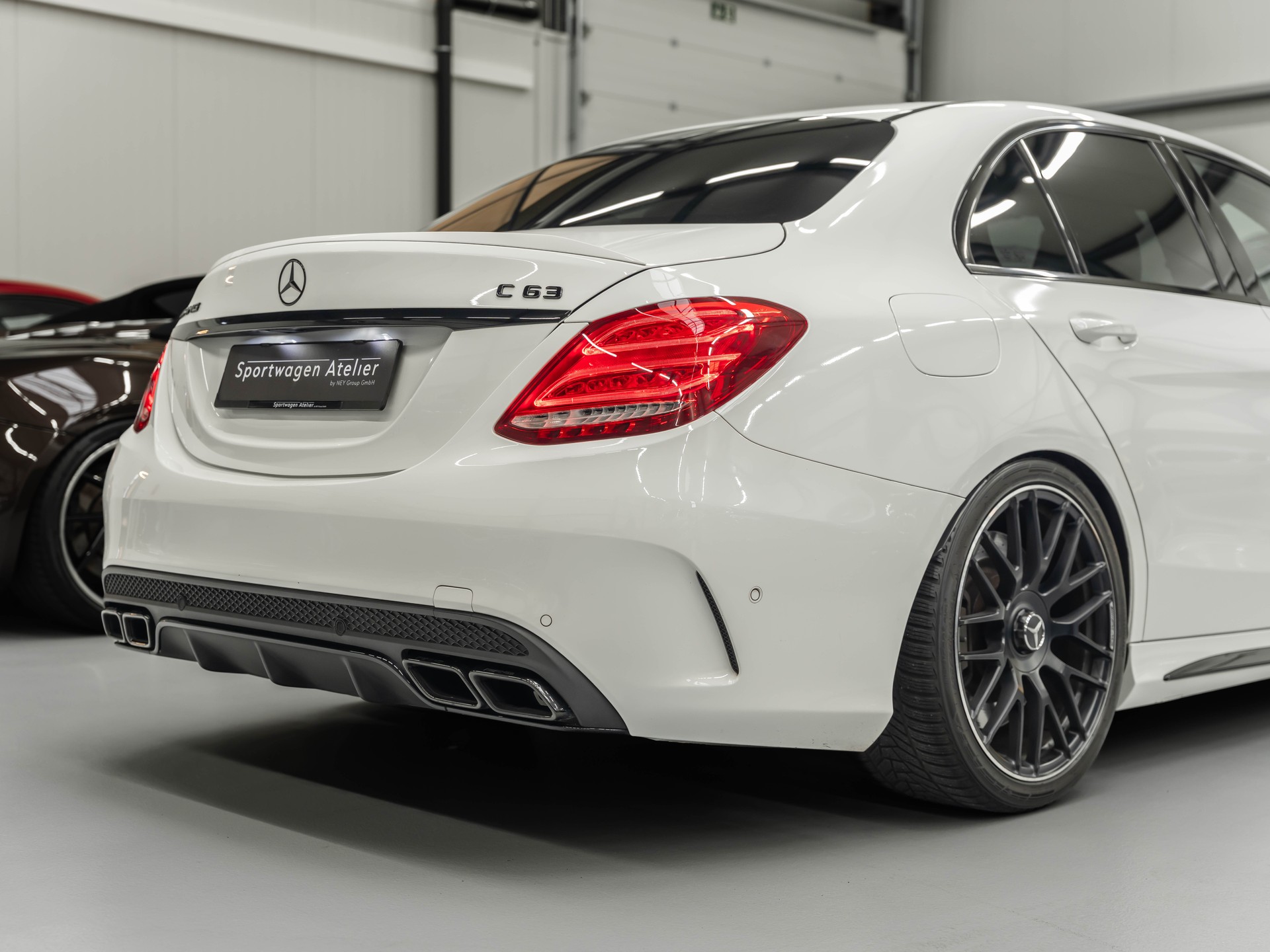 MERCEDES-BENZ C 63 AMG Speedshift-image-15