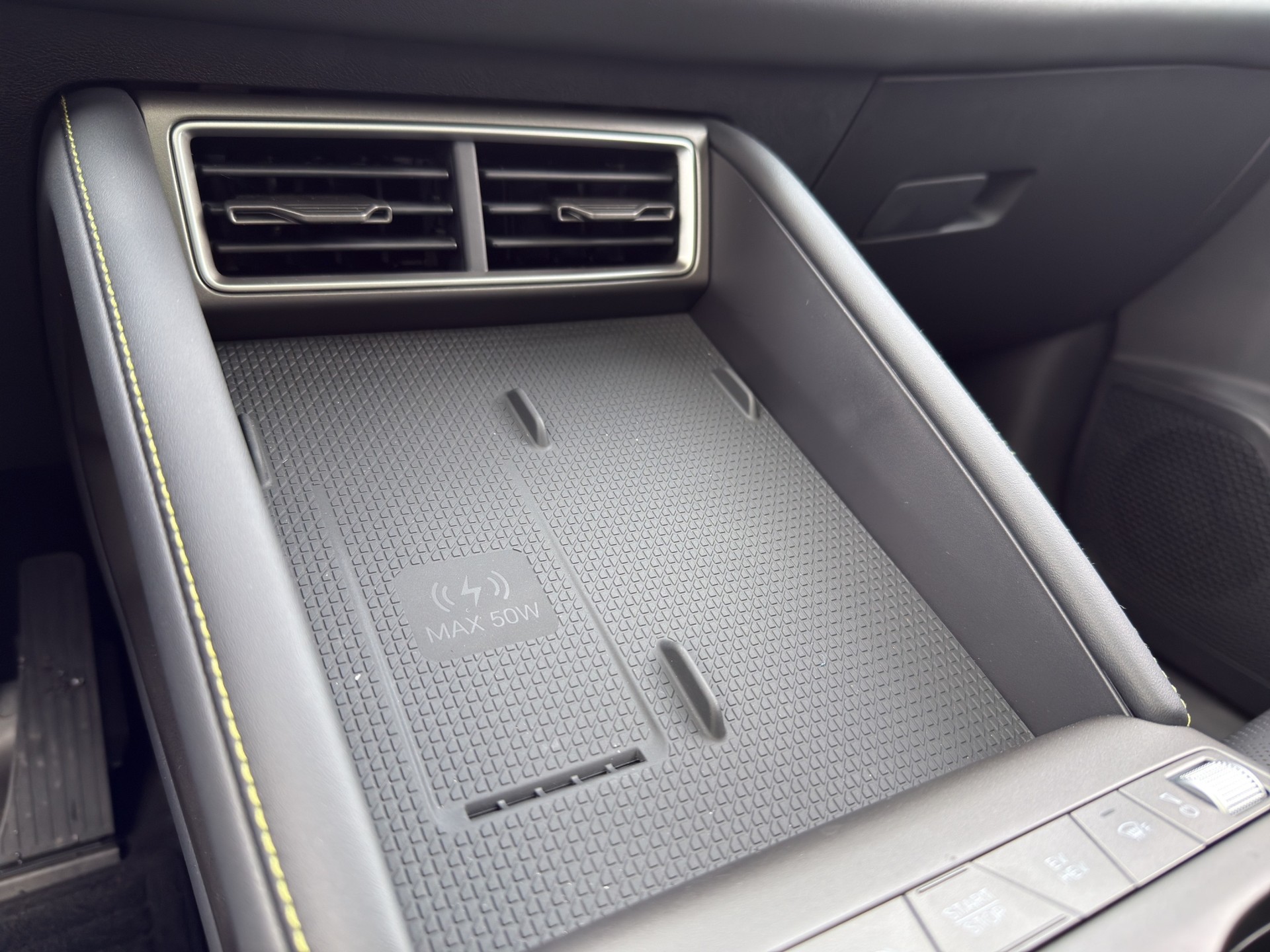 BYD Atto 2 DM-i Boost-image-12