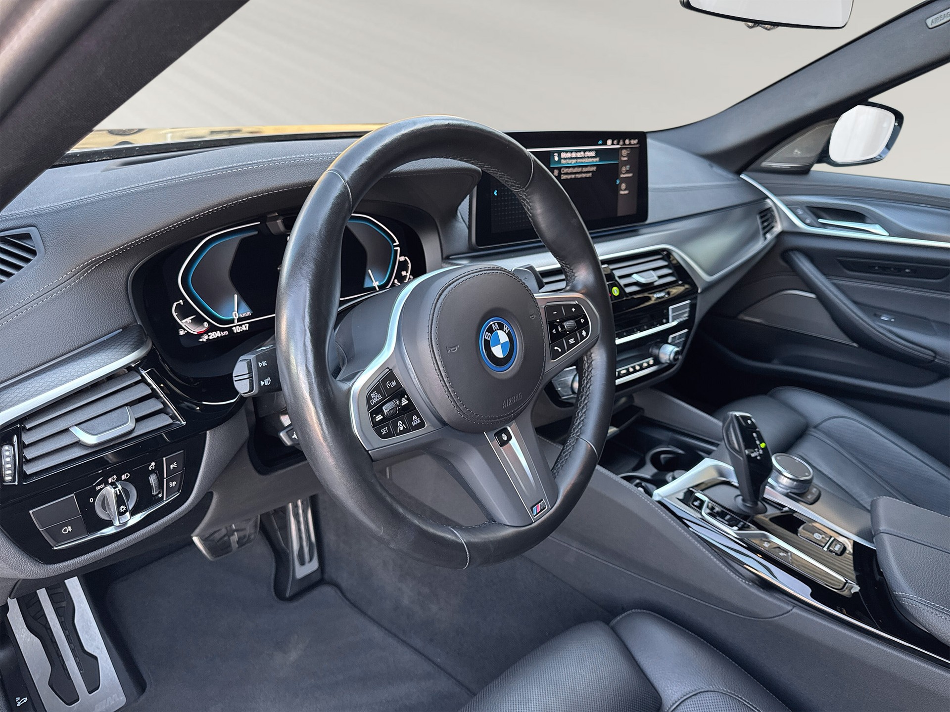 BMW 545e xDrive M Sport Steptronic-image-3