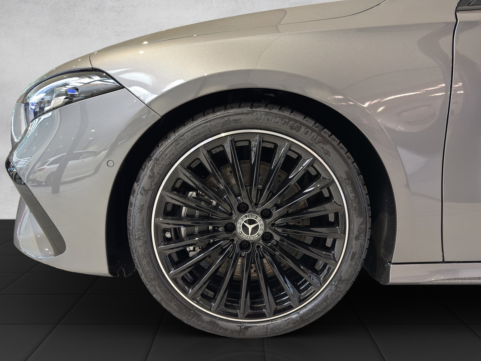 MERCEDES-BENZ A 250 AMG Line 4M W177-image-1