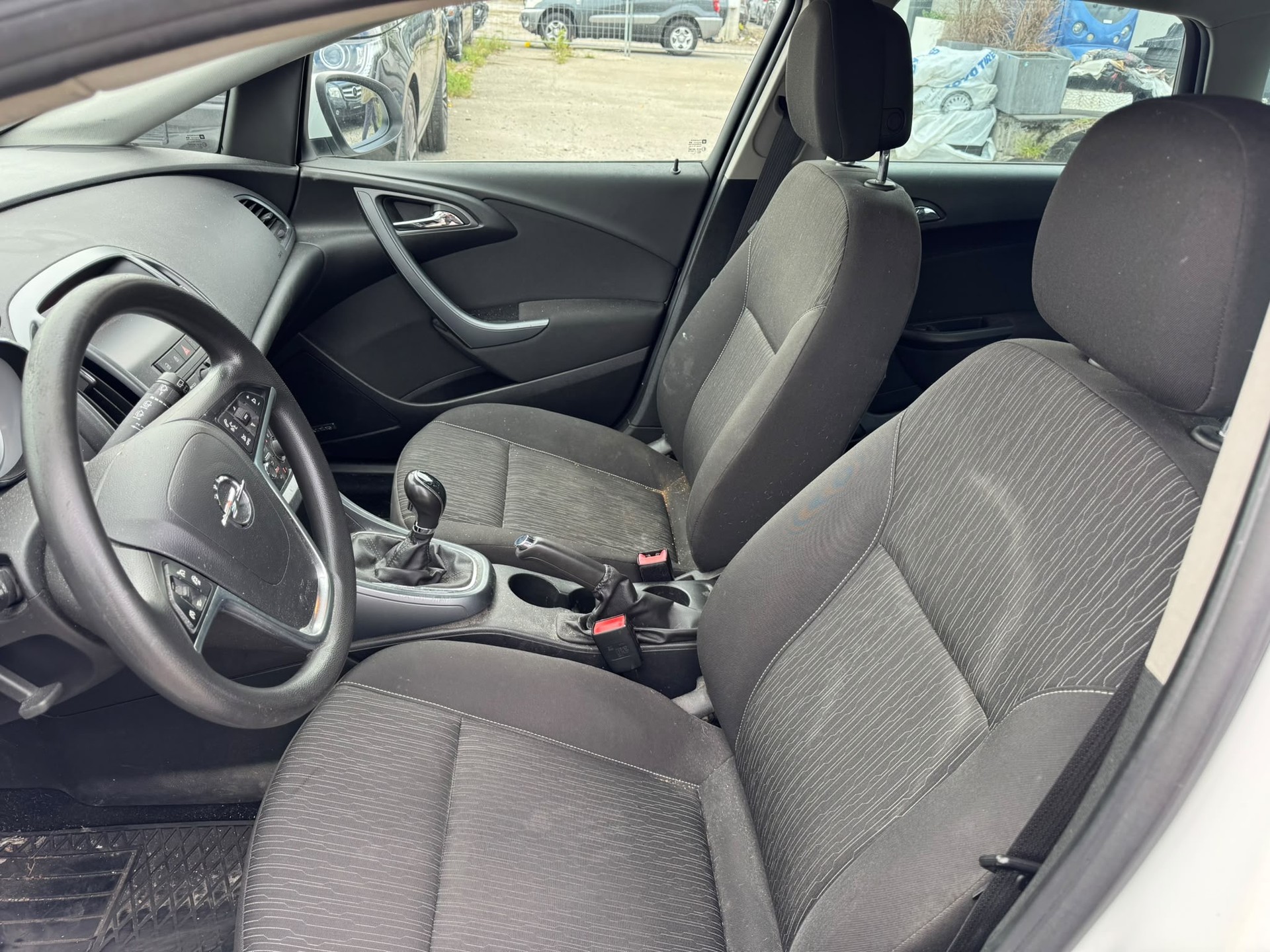 OPEL Astra SportsTourer 1.4i 16V Turbo Sport-image-13