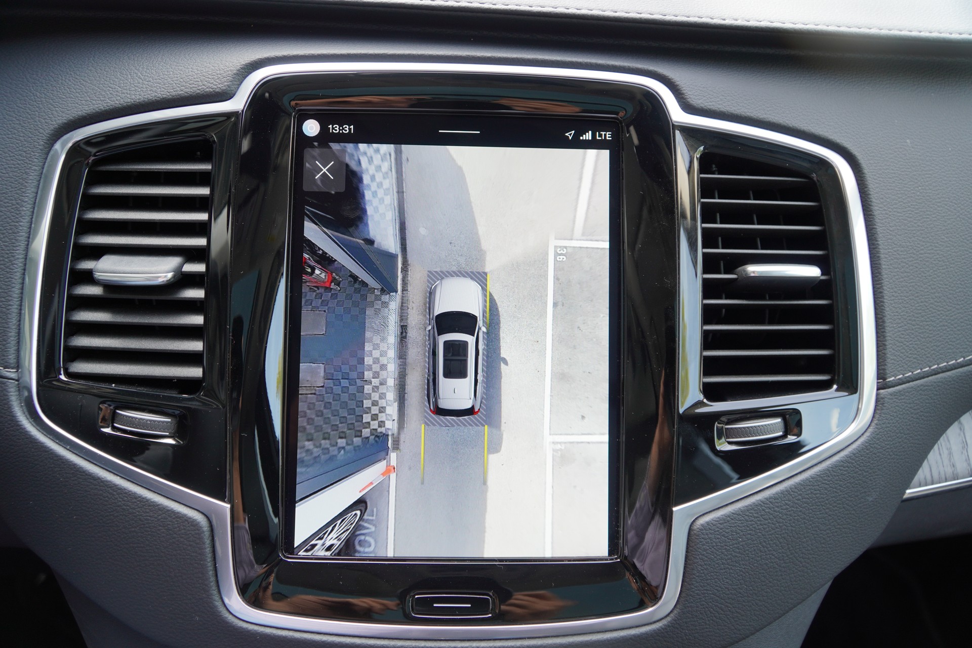 VOLVO XC90 T8 eAWD PluginHybrid XCLUSIVE 7P Ultimate Dark Geartronic-image-14