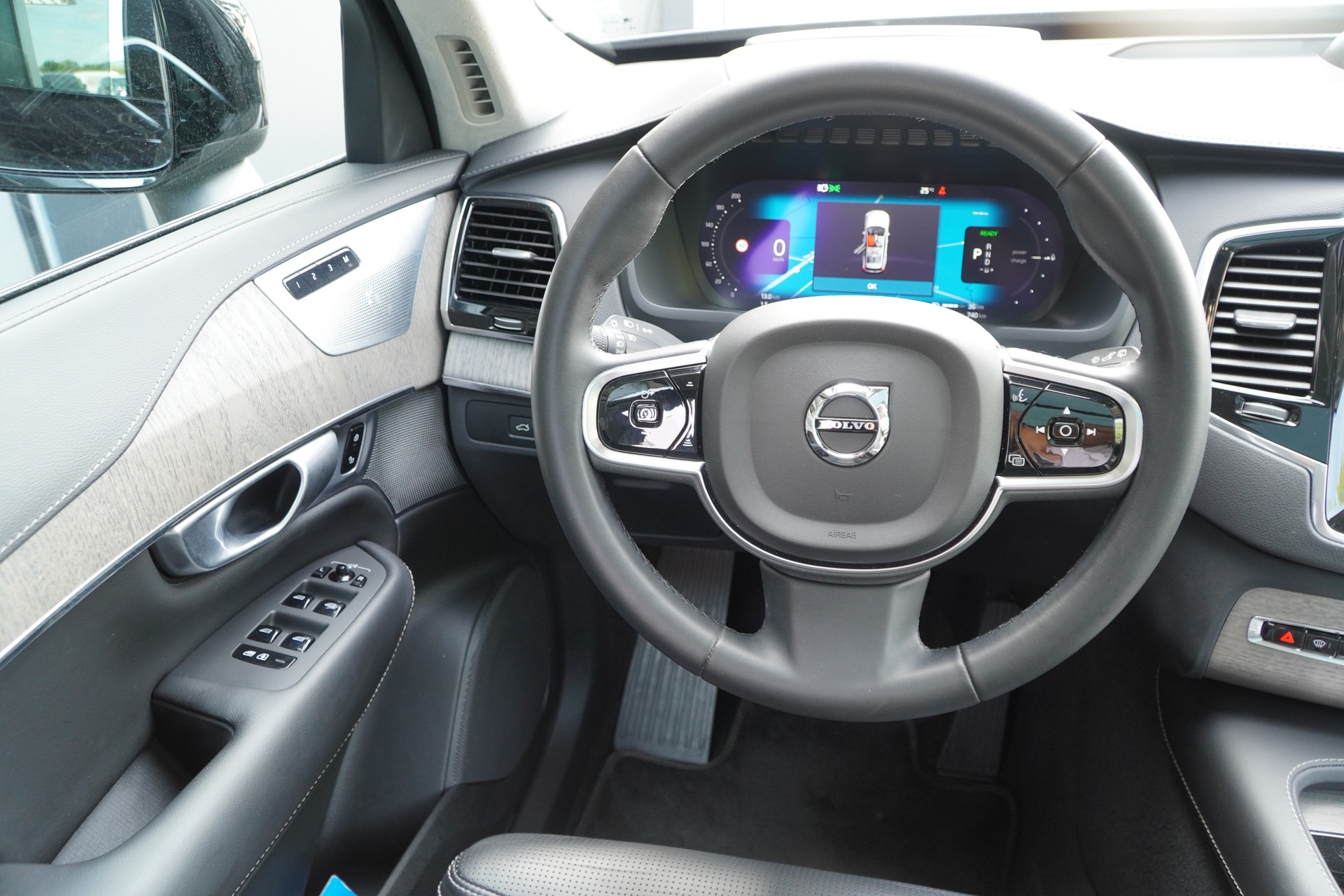 VOLVO XC90 T8 eAWD PluginHybrid XCLUSIVE 7P Ultimate Dark Geartronic-image-12