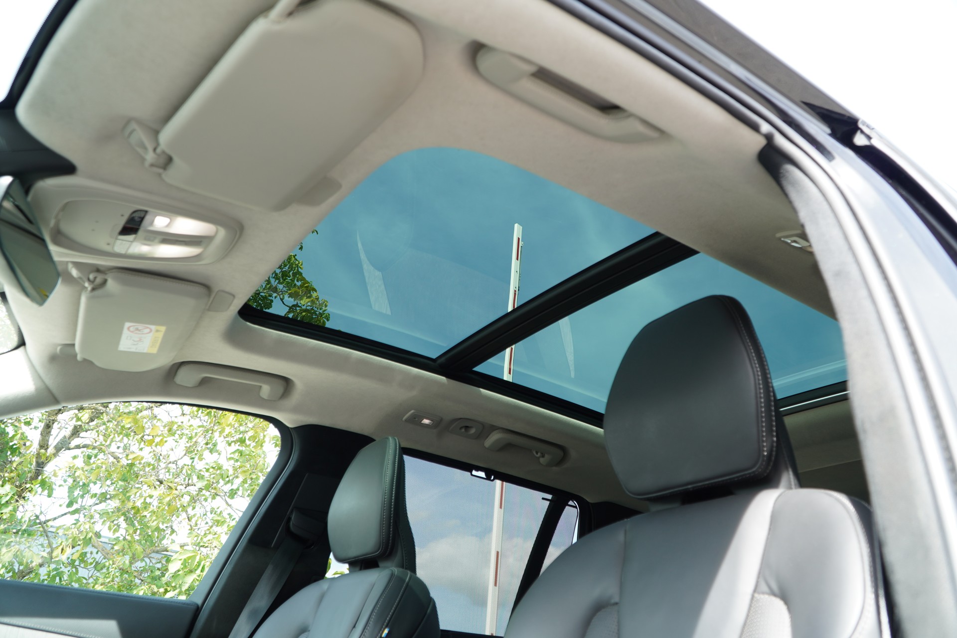 VOLVO XC90 T8 eAWD PluginHybrid XCLUSIVE 7P Ultimate Dark Geartronic-image-17