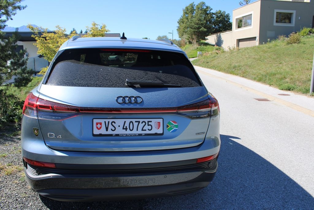 AUDI Q4 e-tron 45 Attraction quattro-image-5