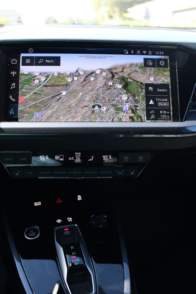 AUDI Q4 e-tron 45 Attraction quattro-image-12