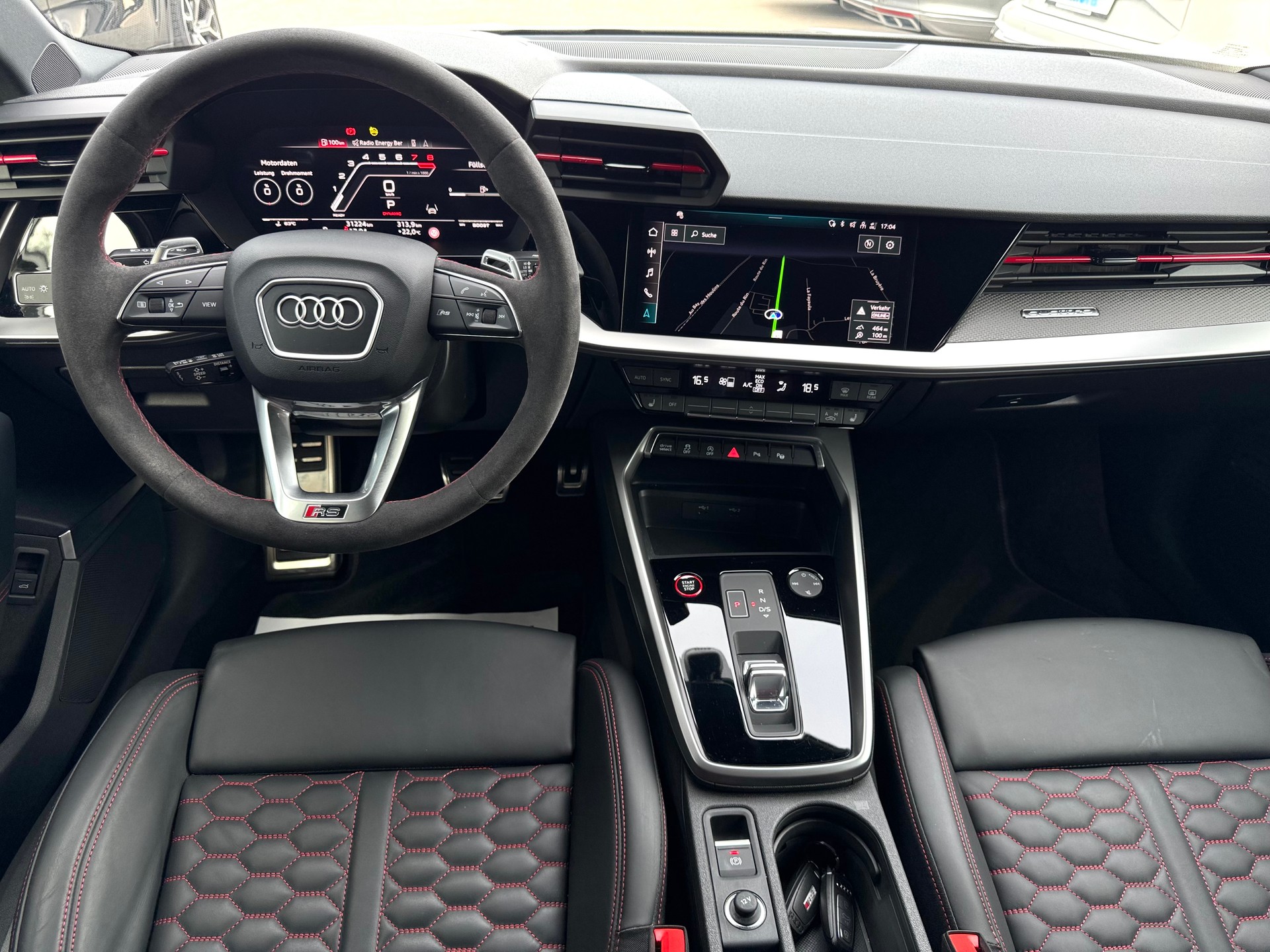 AUDI RS3 Sportback 2.5 TSI quattro S-tronic-image-3