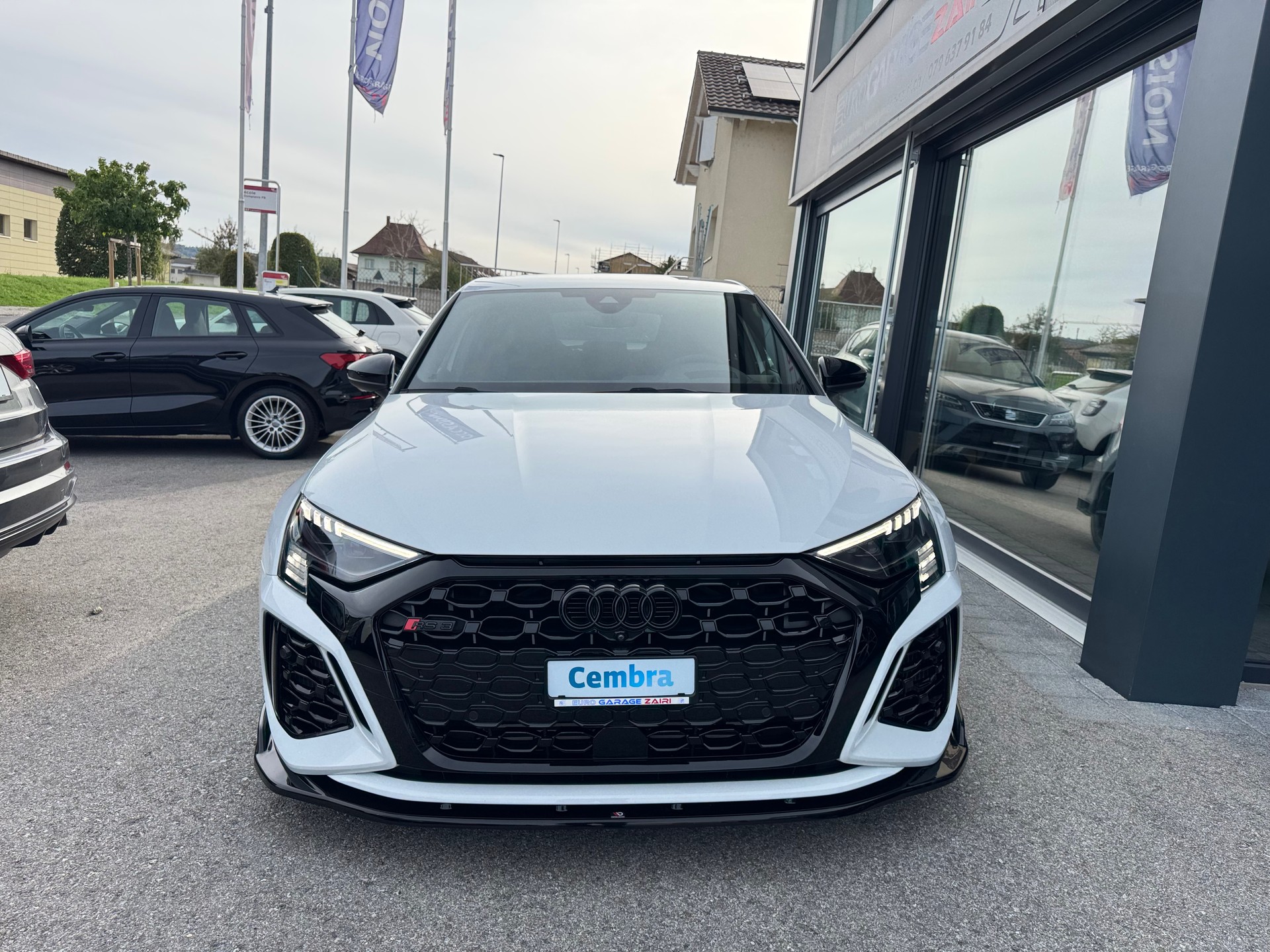 AUDI RS3 Sportback 2.5 TSI quattro S-tronic-image-10