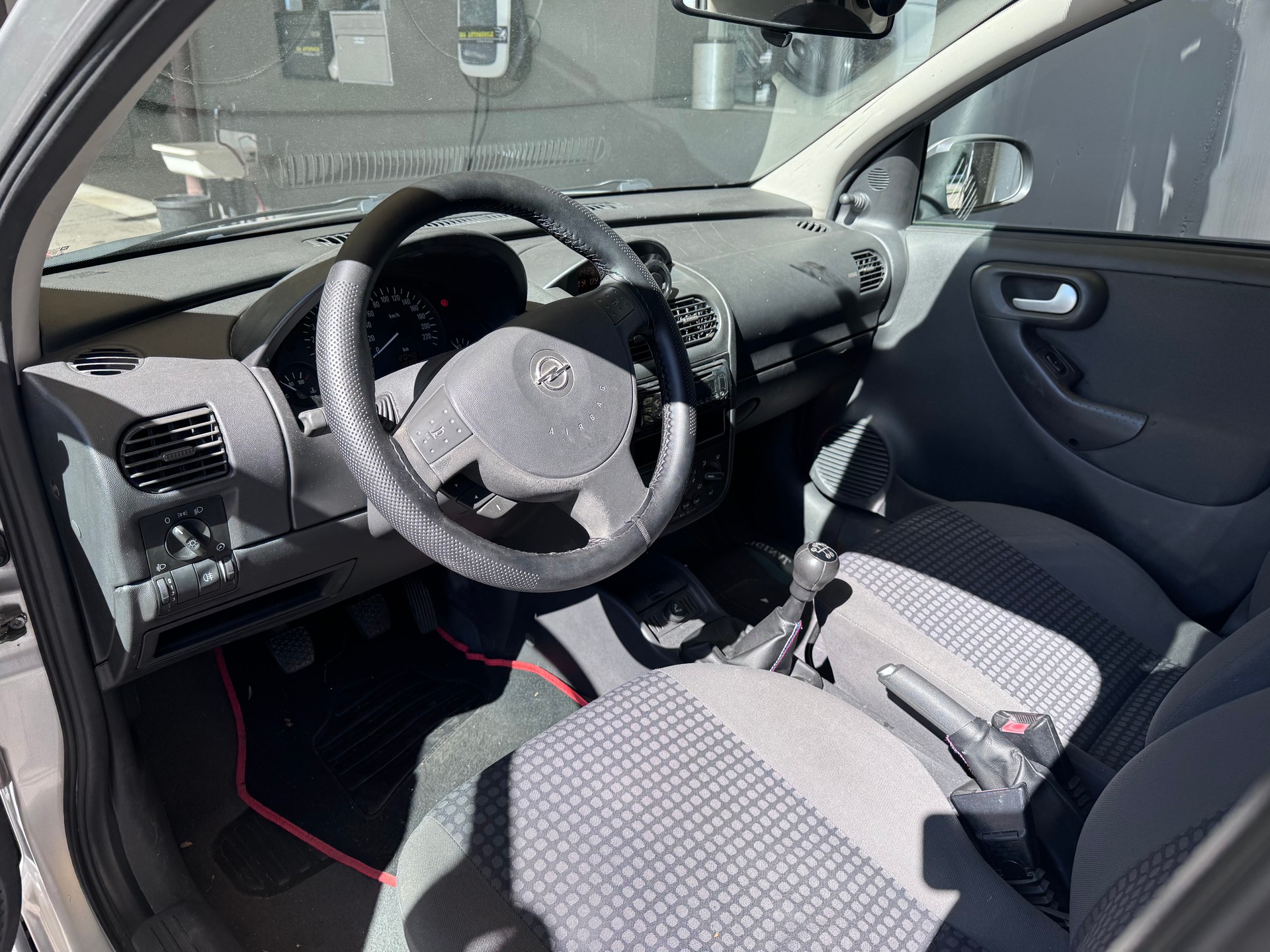 OPEL Corsa 1.2 16V Njoy-image-5