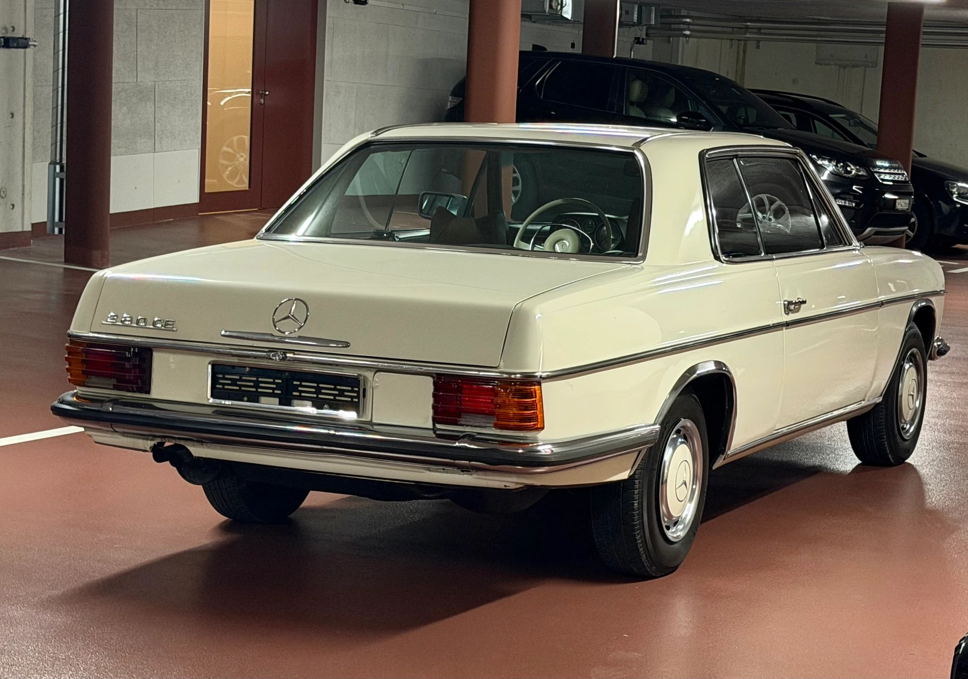 MERCEDES-BENZ 280 CE Coupé-image-12