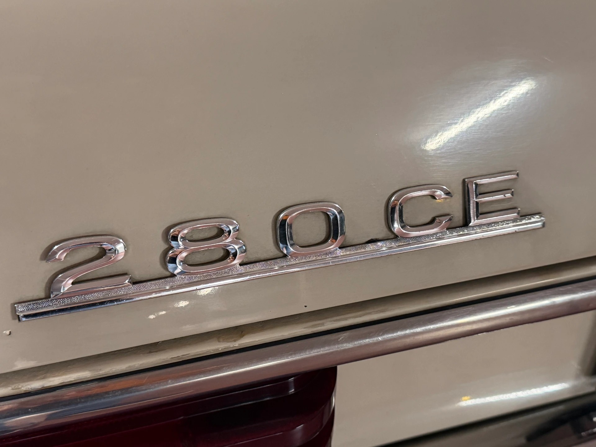 MERCEDES-BENZ 280 CE Coupé-image-11