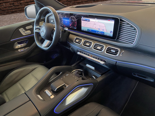 MERCEDES-BENZ GLE 300 d 4Matic-image-14