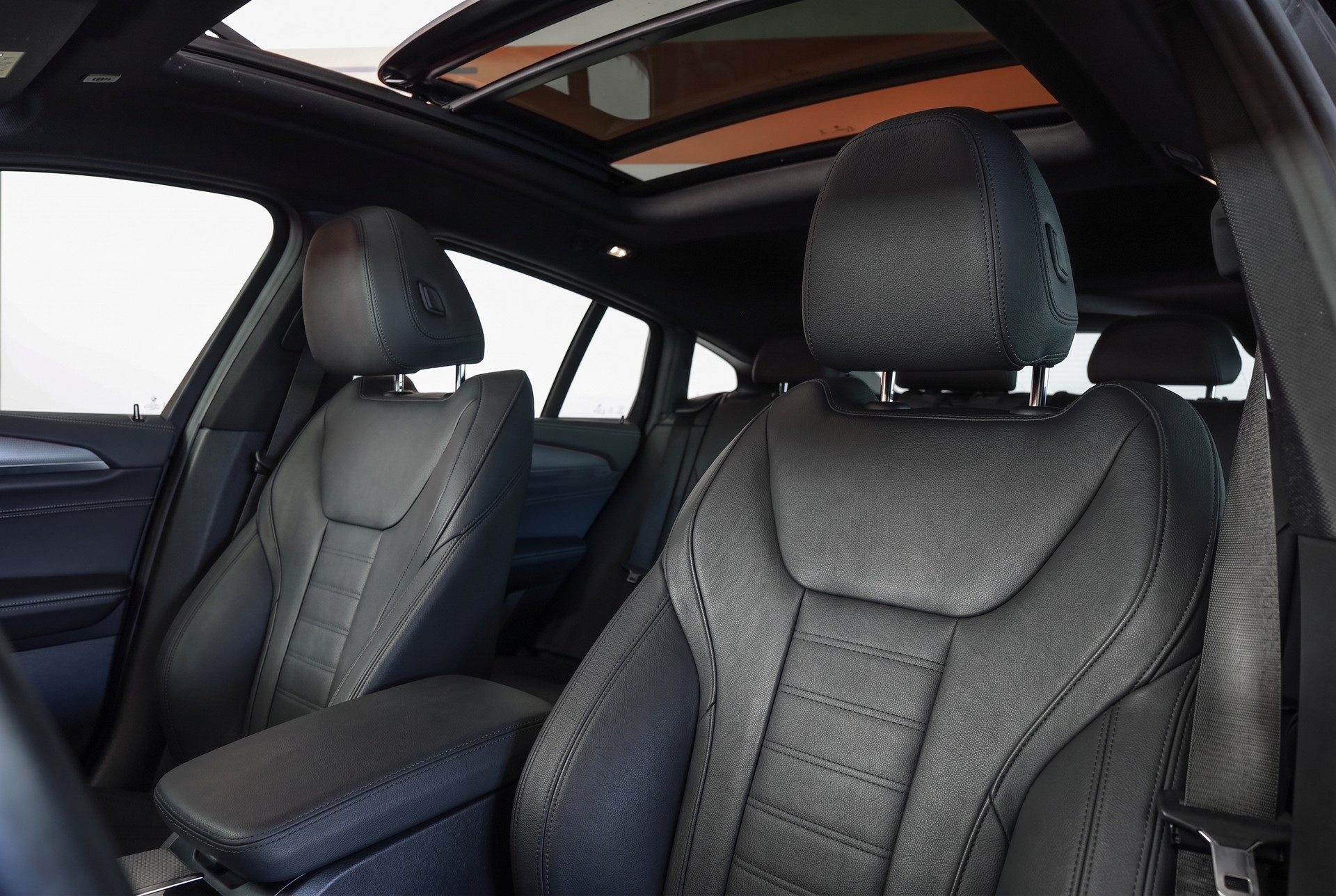 BMW X4 M40i Steptronic SOPHISTOGRAU / Toit panoramique / Échappement M Sport / Sièges chauffants AV+AR-image-10