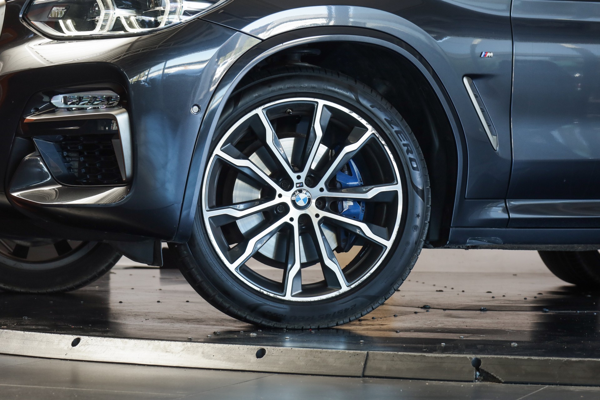 BMW X4 M40i Steptronic SOPHISTOGRAU / Toit panoramique / Échappement M Sport / Sièges chauffants AV+AR-image-7