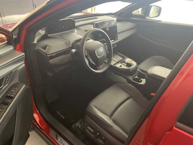 TOYOTA bZ4X Premium AWD 22 kW OBC+-image-9