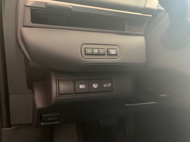 TOYOTA bZ4X Premium AWD 22 kW OBC+-image-13