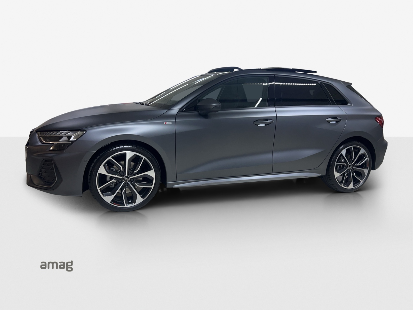 AUDI A3 Sportback TFSI 110 kW S line Attraction S tronic-image-1