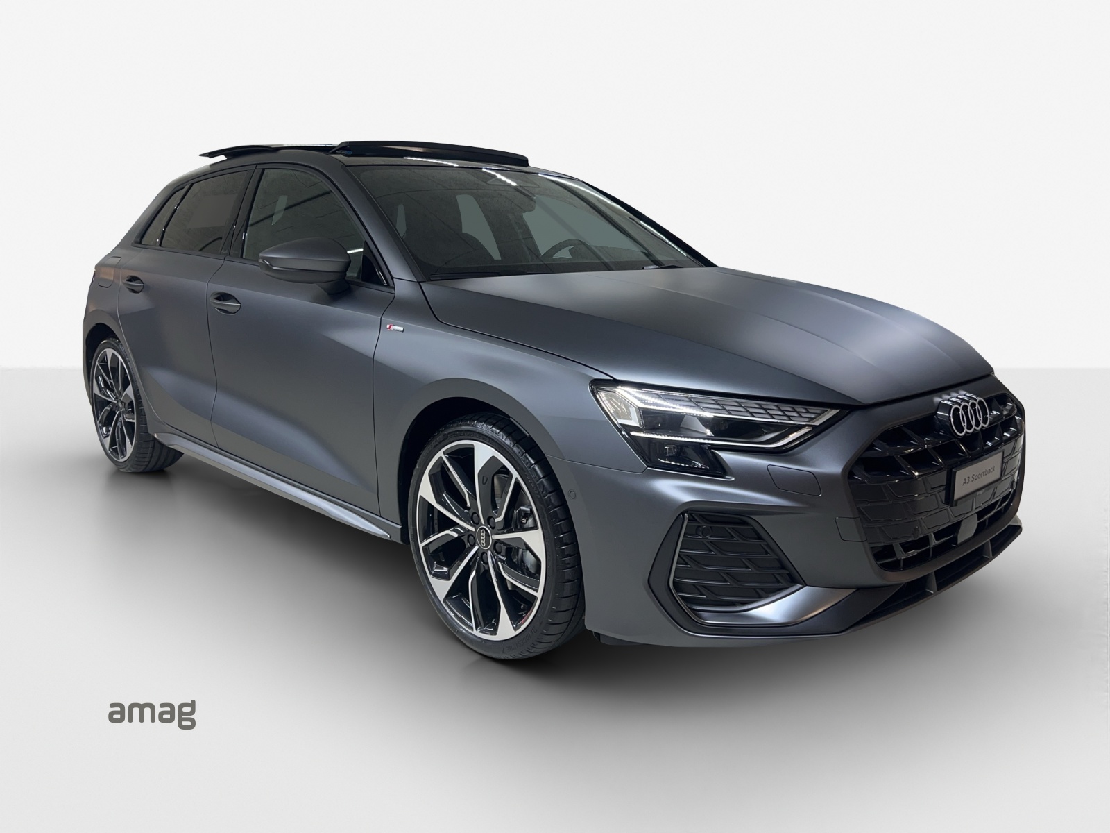 AUDI A3 Sportback TFSI 110 kW S line Attraction S tronic-image-5