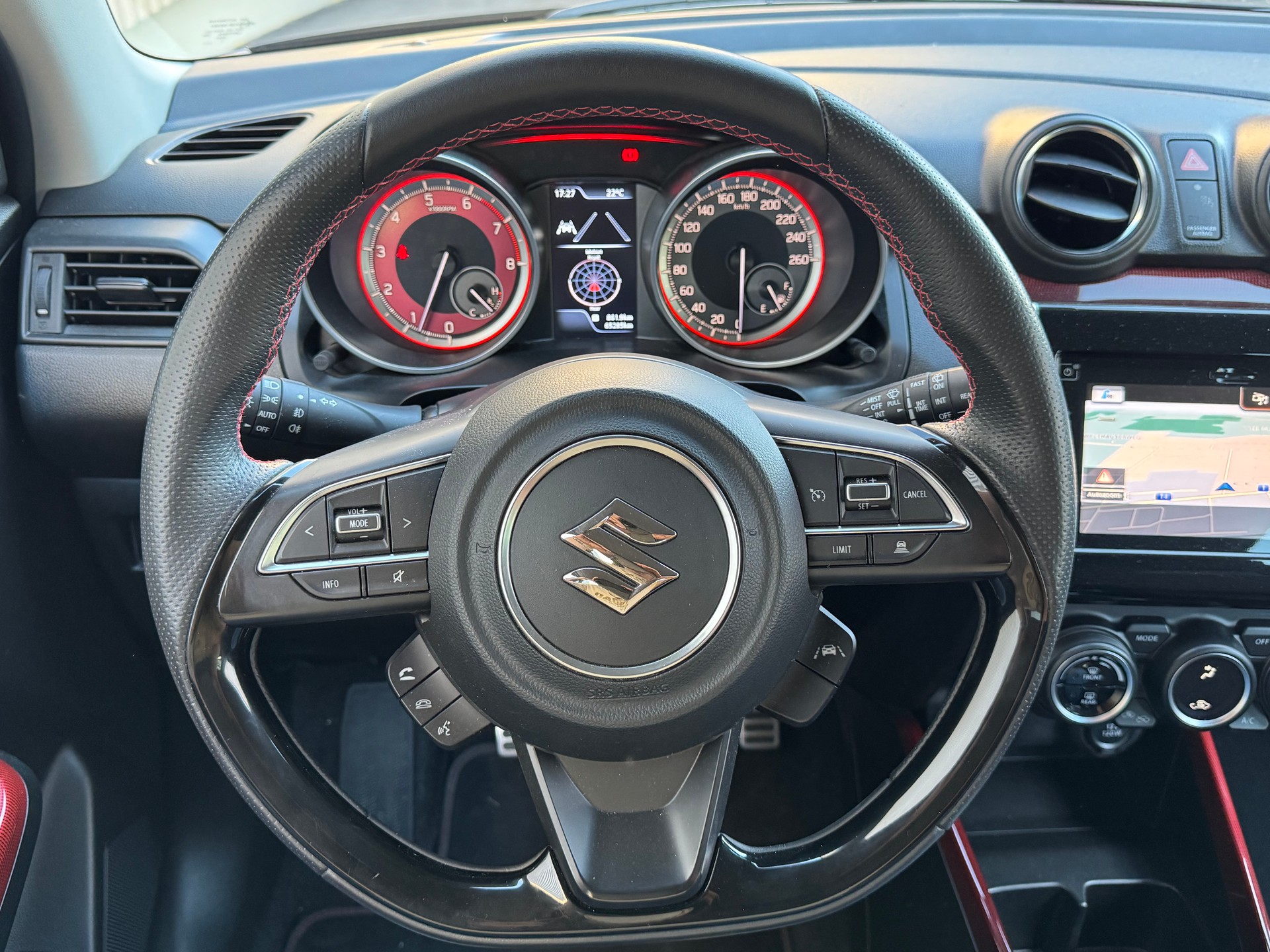 SUZUKI Swift Sport 1.4i 16V Compact Top*Swiss Edition*-image-12