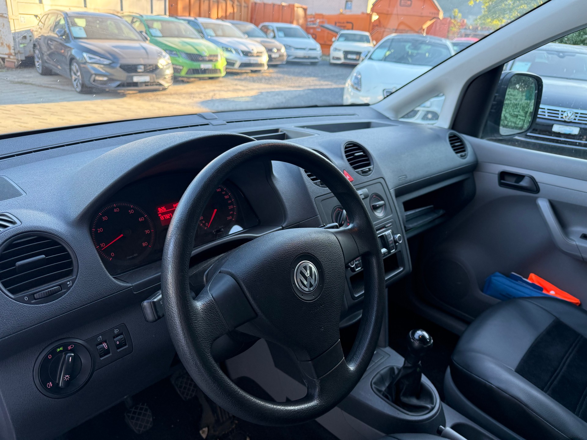 VW Caddy Maxi Life 1.6-image-18
