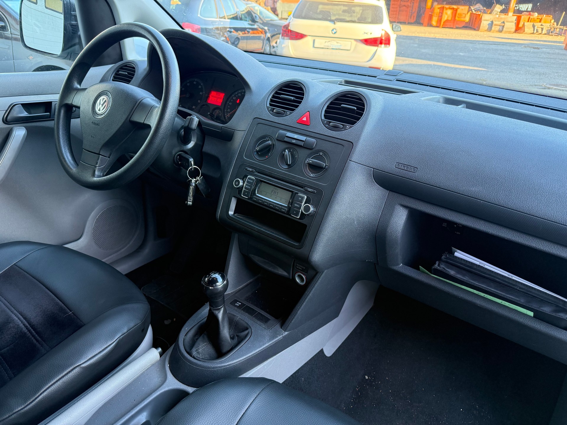 VW Caddy Maxi Life 1.6-image-11