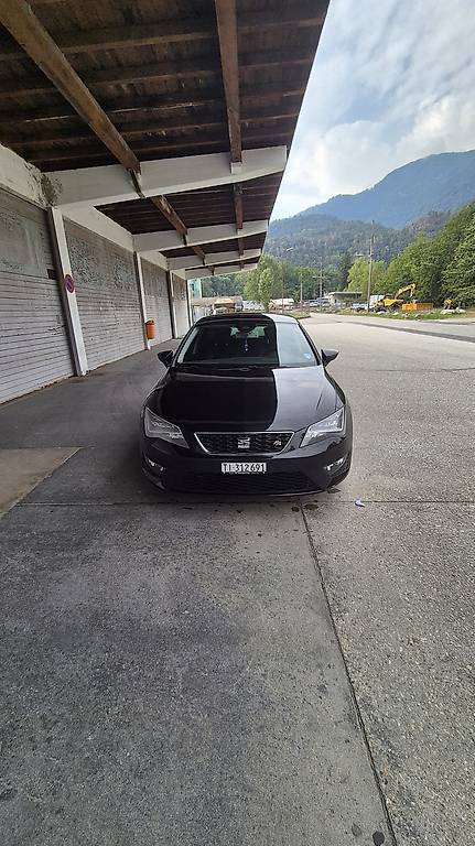 SEAT Leon 1.8 TSI FR-image-0