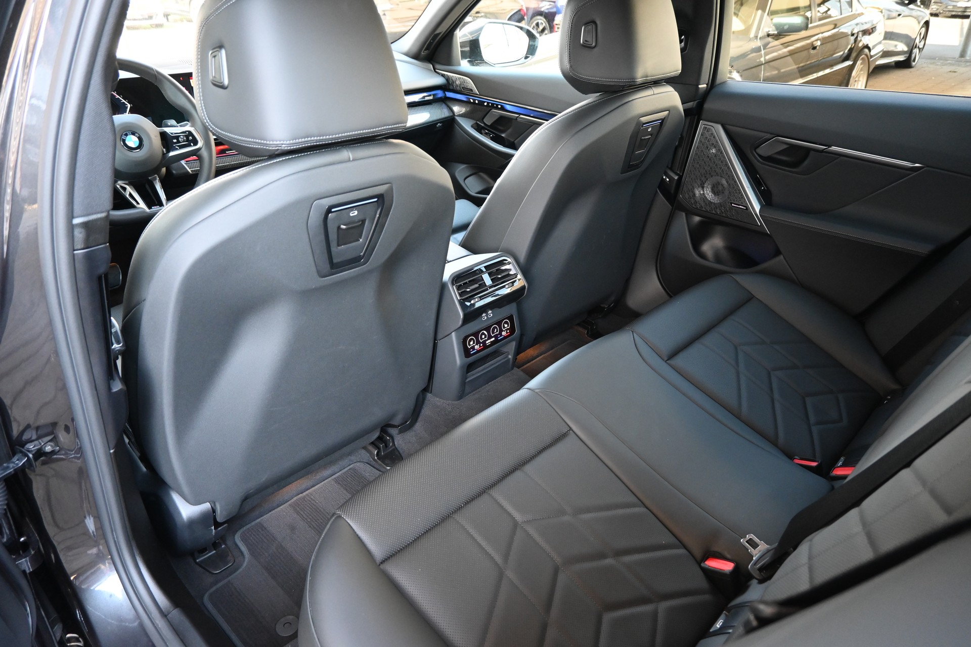 BMW 540d xDrive 48V M Sport Pro Steptronic-image-13