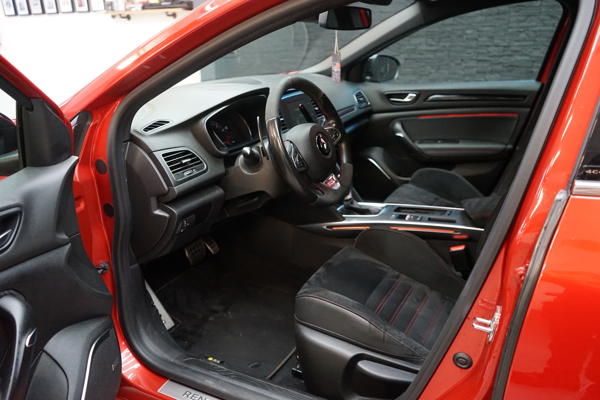 RENAULT Mégane RS 280 EDC-image-4