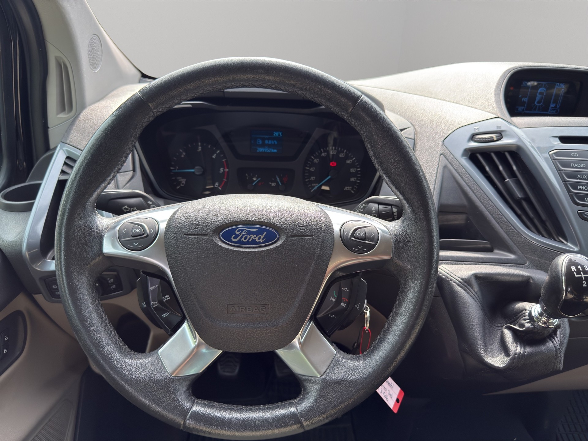 FORD Tourneo Custom 300 L1H1 Trend-image-12