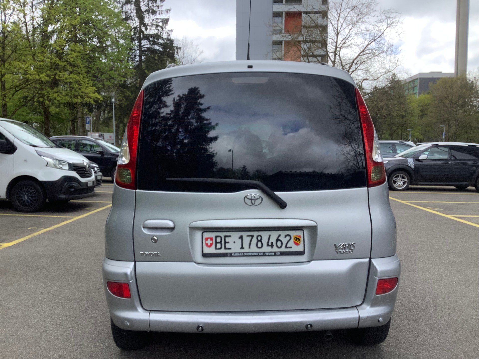 TOYOTA Yaris Verso 1.3 Linea Luna-image-5