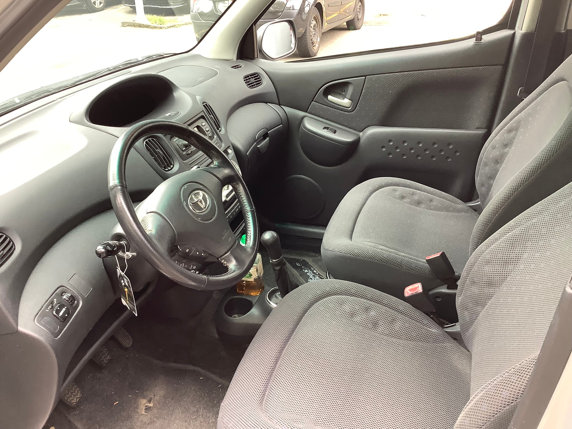 TOYOTA Yaris Verso 1.3 Linea Luna-image-6