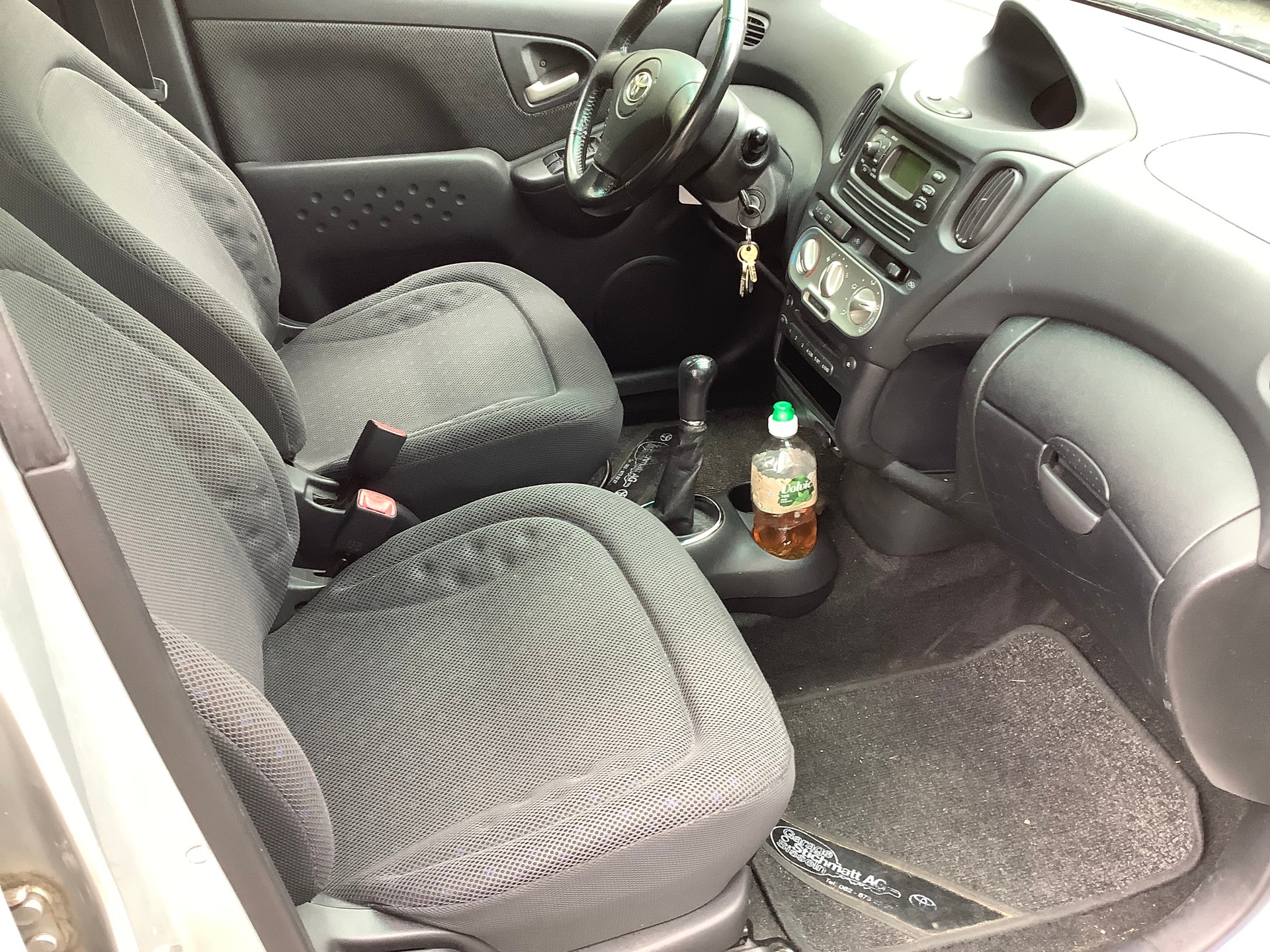 TOYOTA Yaris Verso 1.3 Linea Luna-image-9