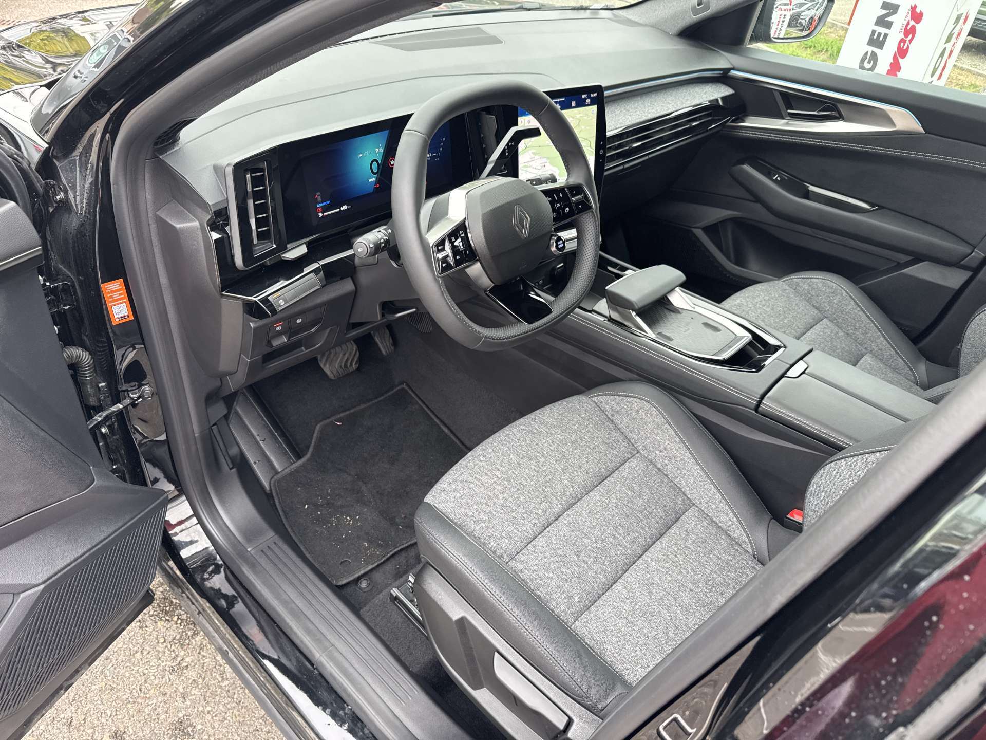 RENAULT Austral 1.3 MHEV 160 Techno Automat-image-5