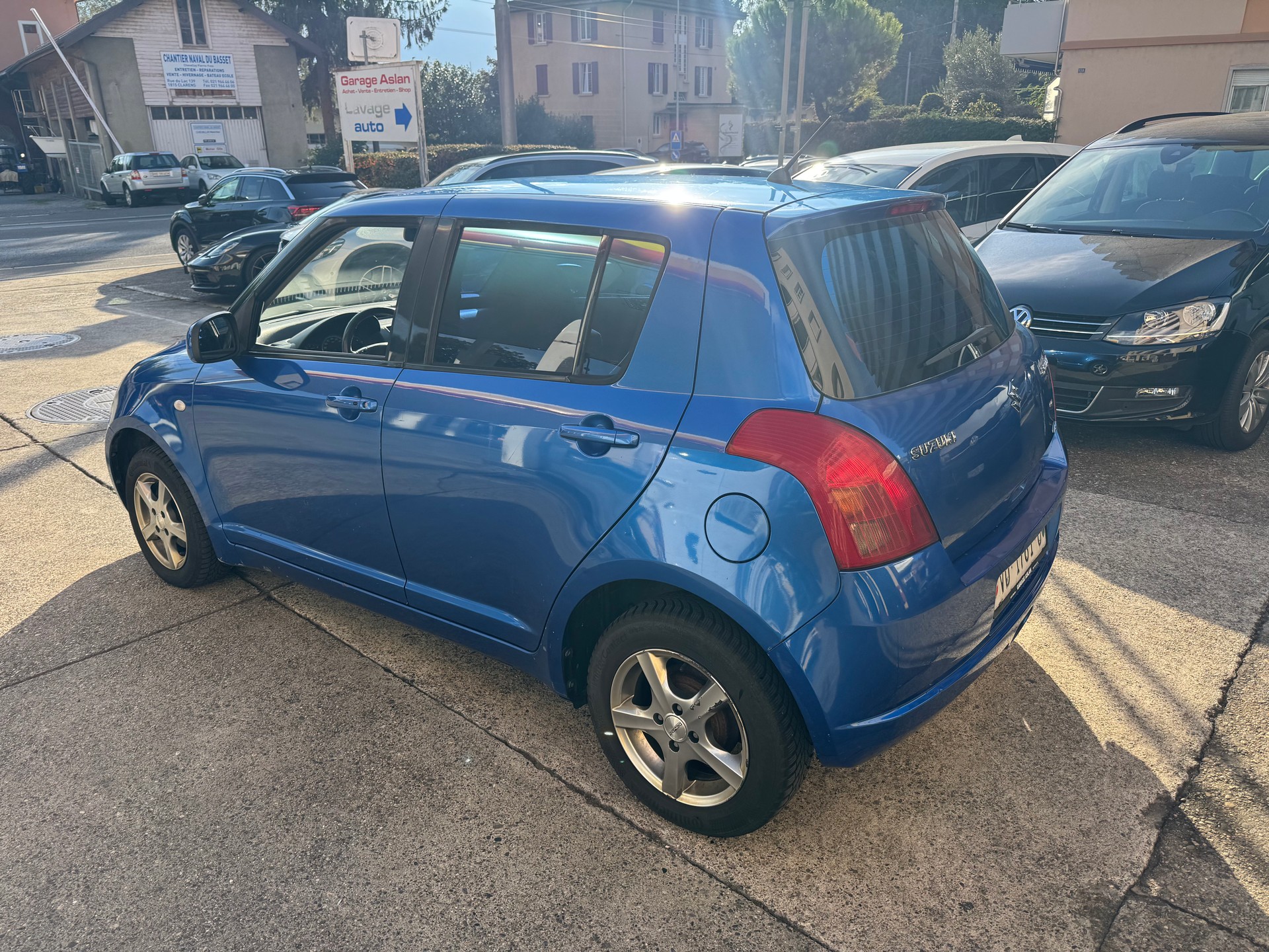 SUZUKI Swift 1.3i 16V GL Top 4x4-image-6
