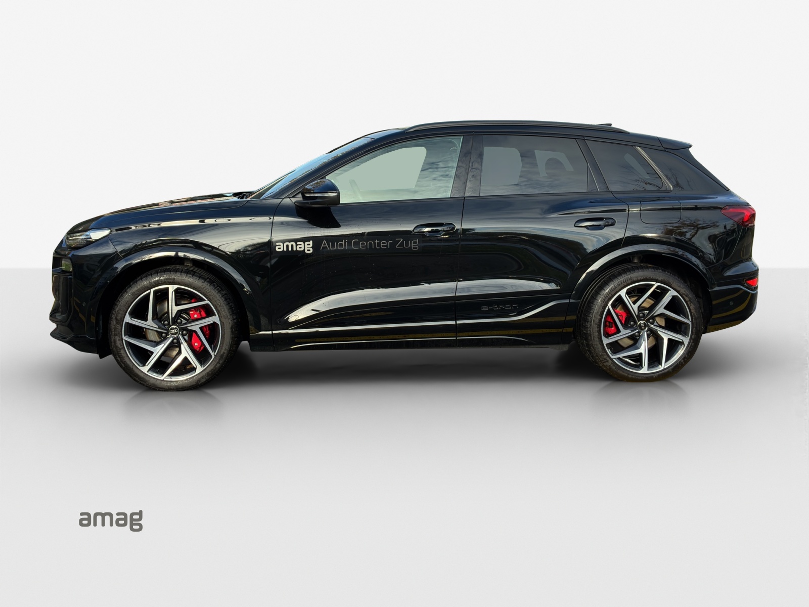 AUDI SQ6 e-tron quattro-image-1