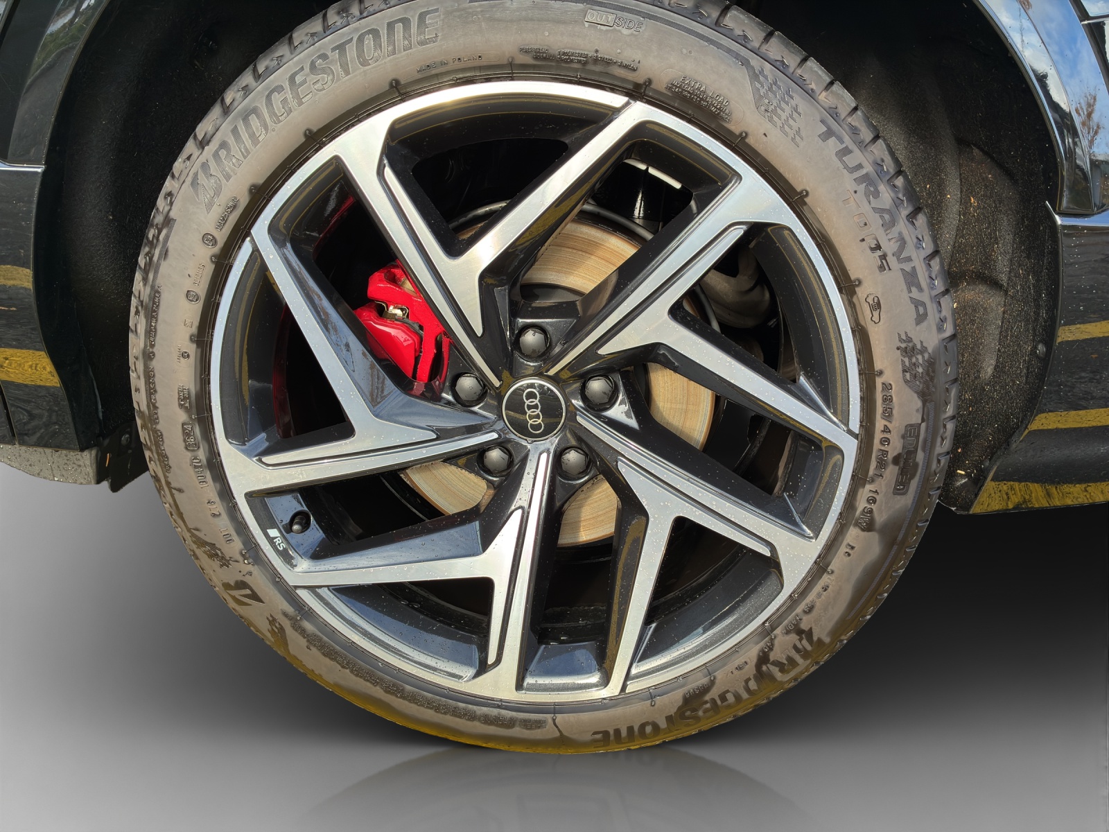 AUDI SQ6 e-tron quattro-image-14