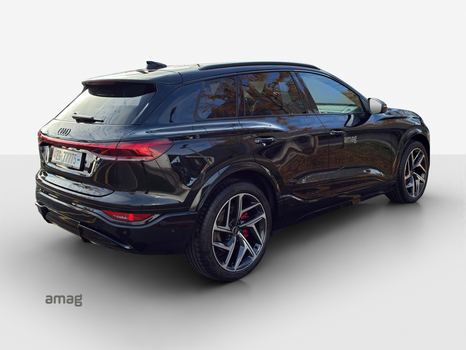 AUDI SQ6 e-tron quattro-image-4