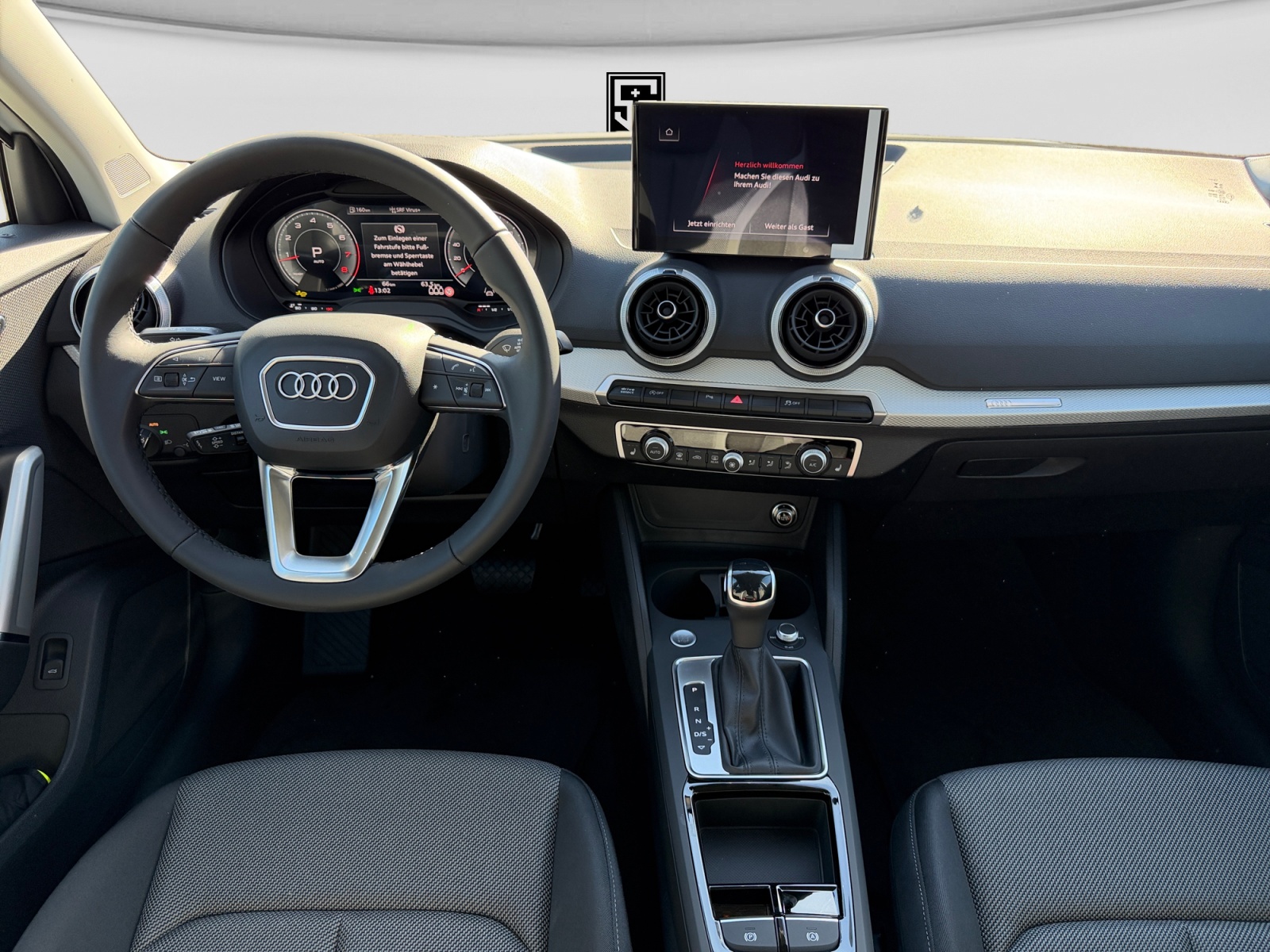 AUDI Q2 35 TFSI S line S-tronic-image-11