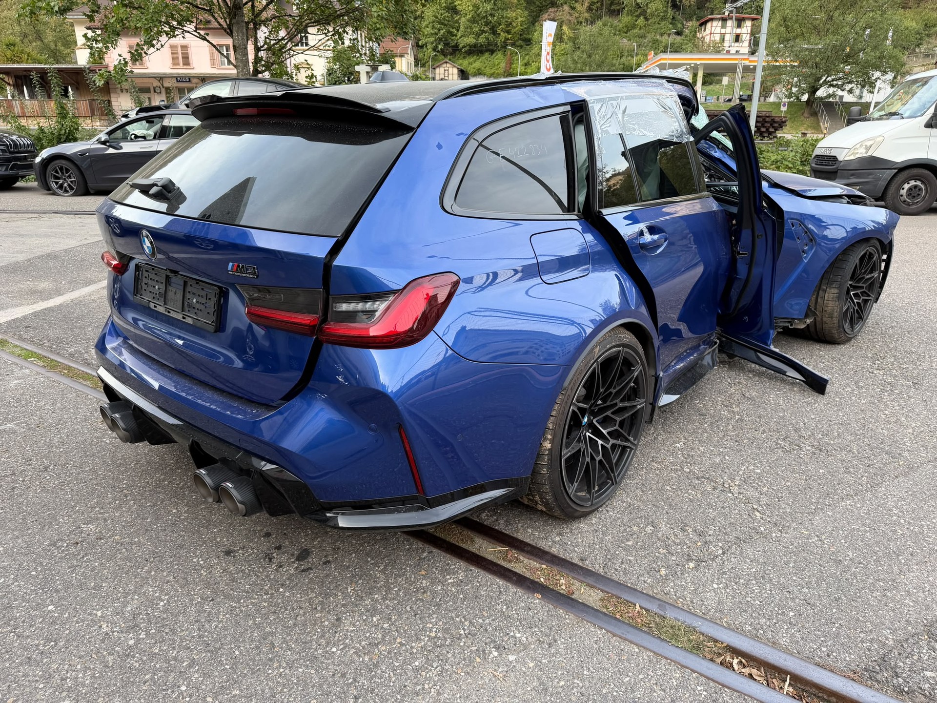 BMW M3 Touring xDrive Competition M-image-2