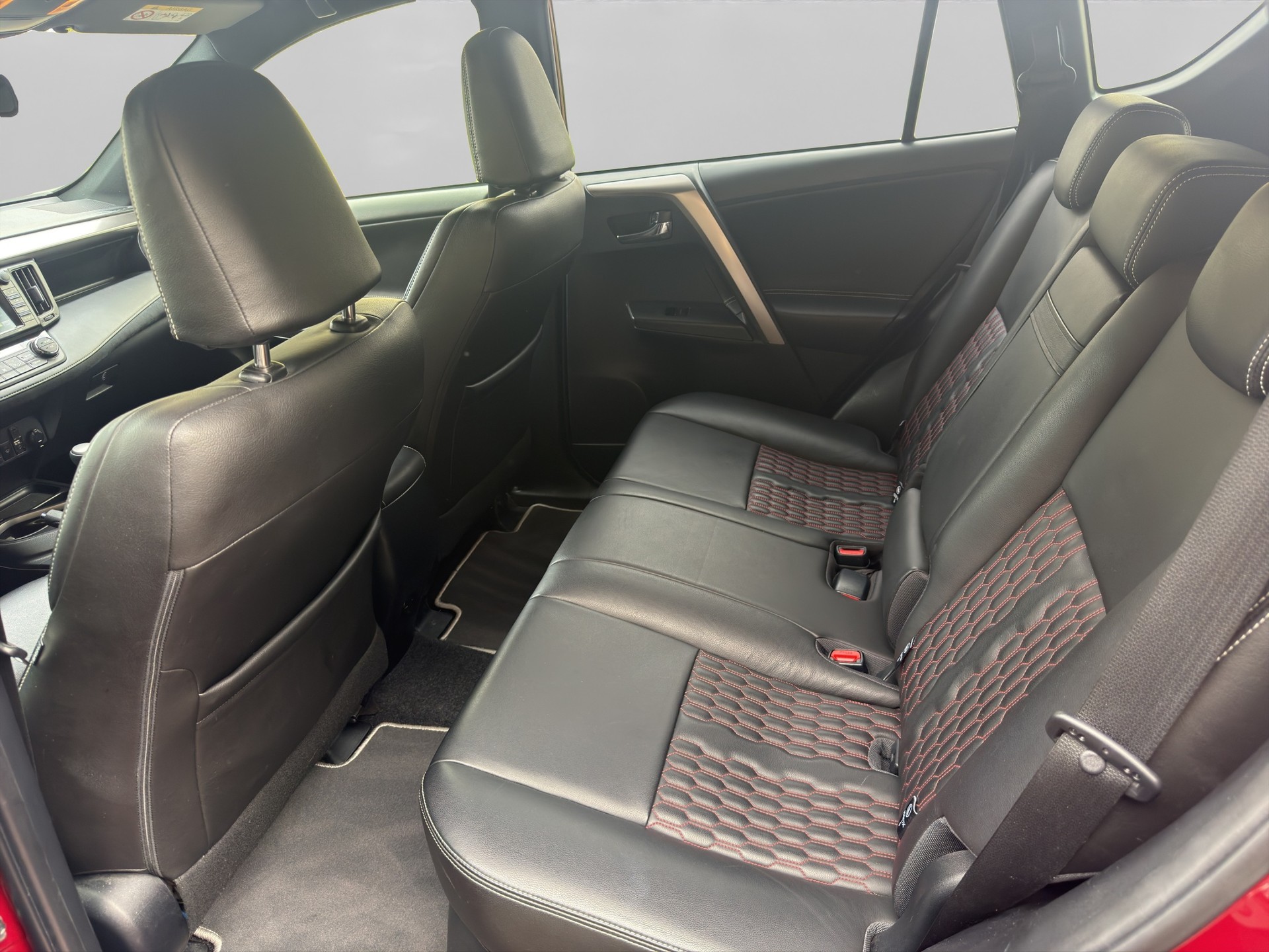 TOYOTA RAV-4 2.5 HSD Victory e-CVT-image-14