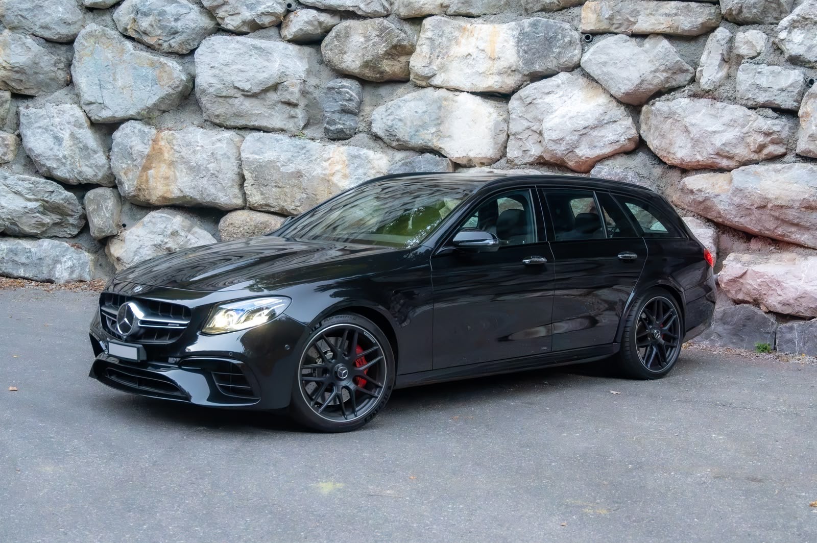 MERCEDES-BENZ E 63 AMG S 4 Matic 9G-Tronic-image-3