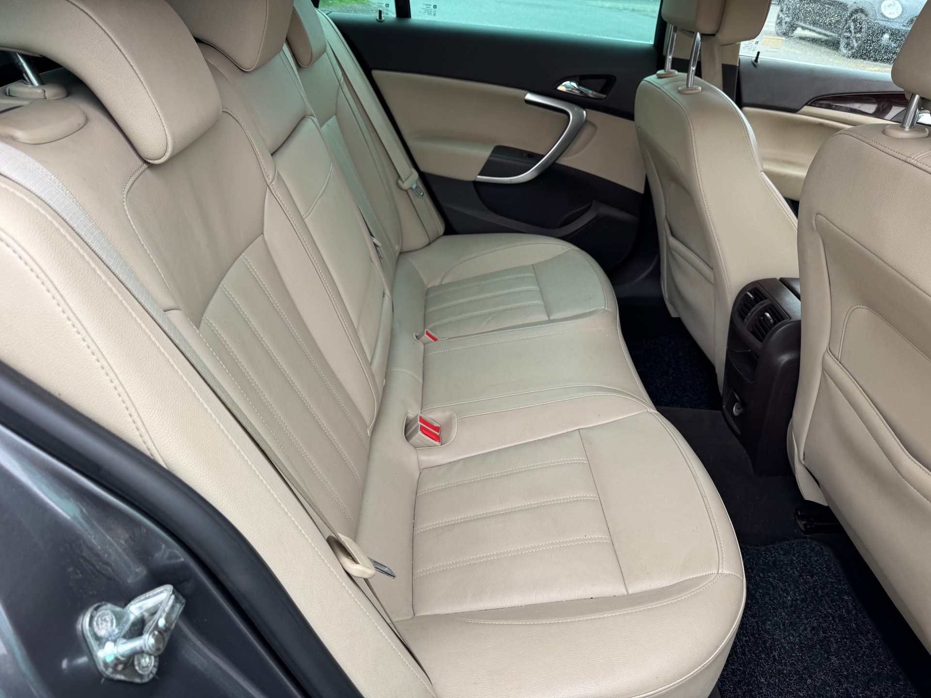 OPEL Insignia Sports Tourer 1.6 Turbo Cosmo-image-11