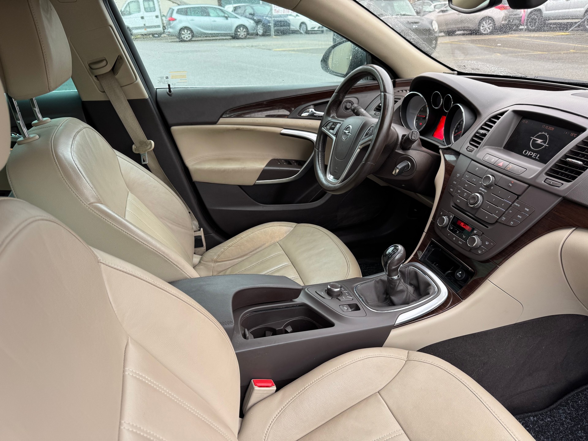OPEL Insignia Sports Tourer 1.6 Turbo Cosmo-image-10