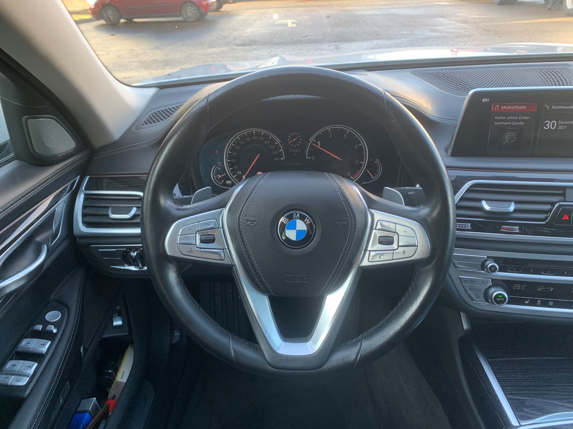 BMW 730d xDrive Steptronic-image-11