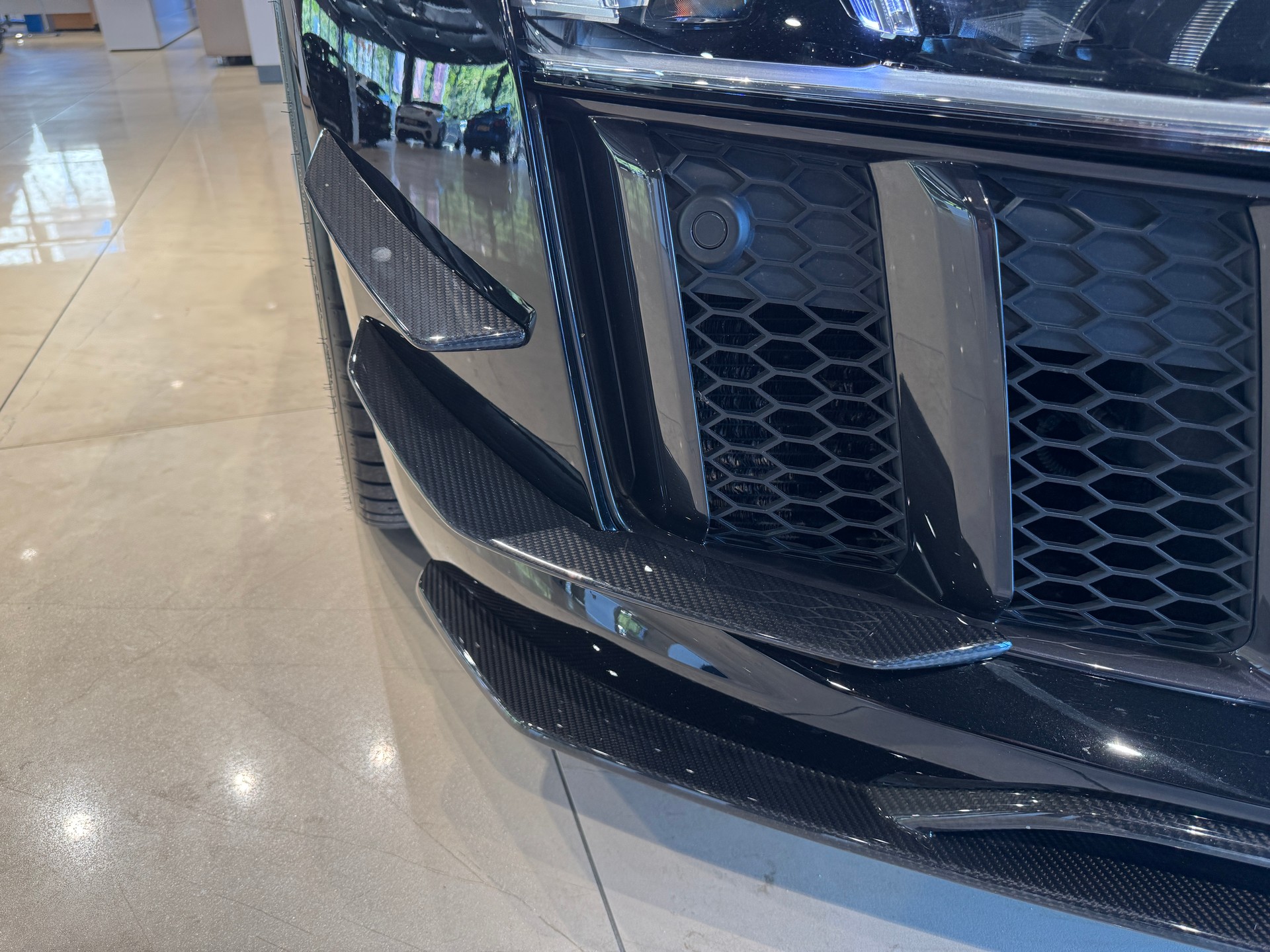 AUDI R8 Coupé 5.2 S-Tronic-image-5